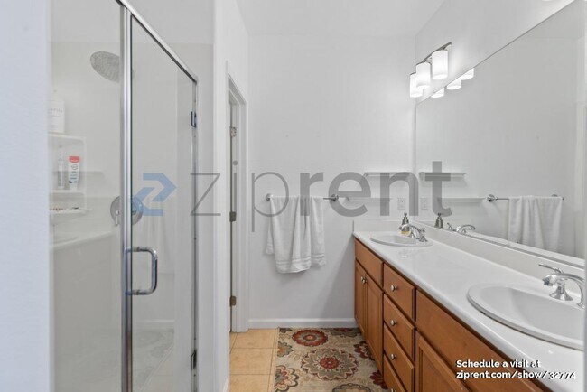 Building Photo - 929 Glen Valley Terrace