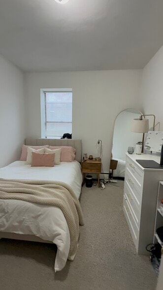 Building Photo - 74 Fenway