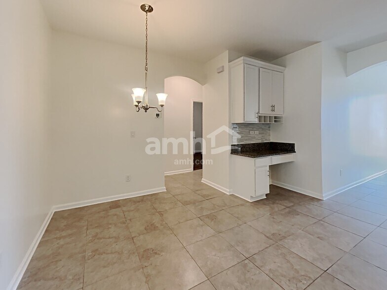 Building Photo - 85036 Furtherview Ct