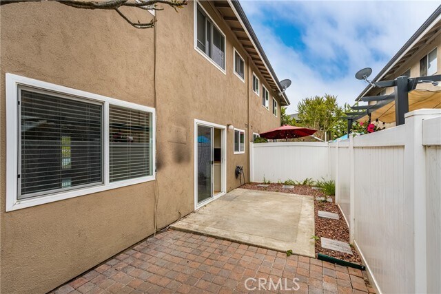 Building Photo - 660 S Glassell St