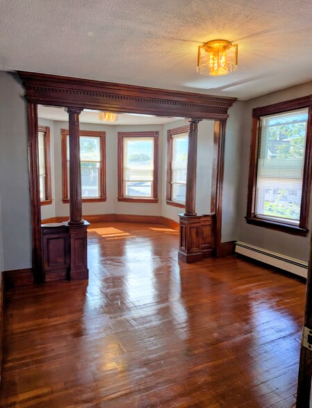 Building Photo - 313 Branch Ave