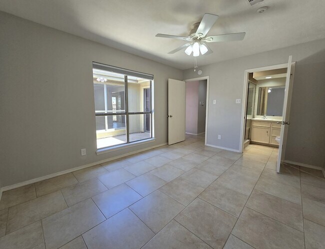 Building Photo - 2311 Haynes Ave