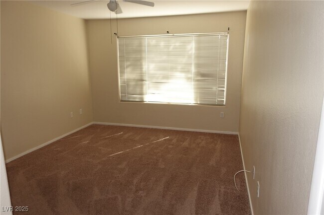 Building Photo - 3131 Key Largo Dr