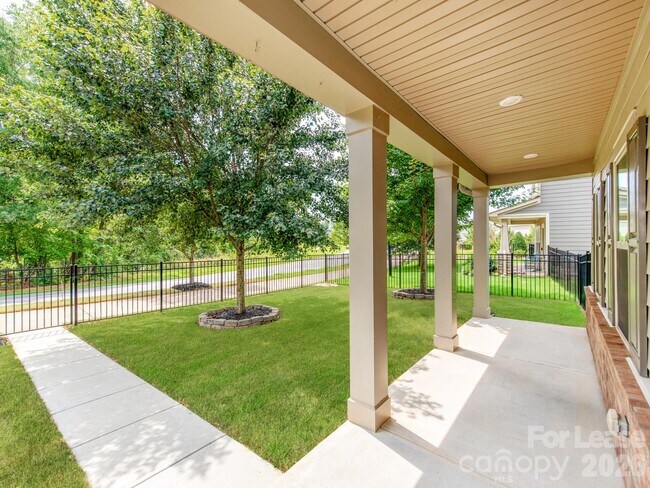 Building Photo - 438 Nixon Rd