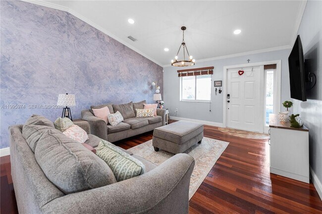 Building Photo - 670 NW 16th St