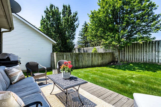 Building Photo - 14924 Oak Rd