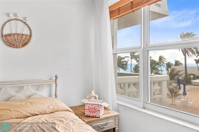 Building Photo - 4010 Galt Ocean Dr