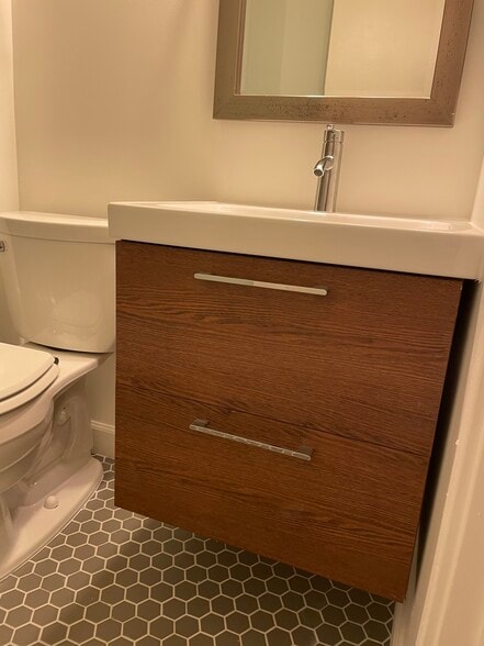 Master Bathroom Floating Vanity - 2681 Glengyle Dr