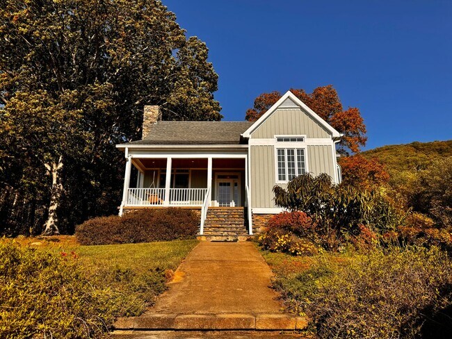 Building Photo - Private Farm Home in North Garden - Enjoy Fantastic Views - Main Level Primary Suite!