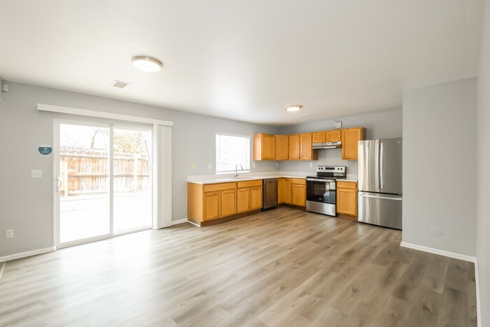 Building Photo - 4804 N Lisbon St