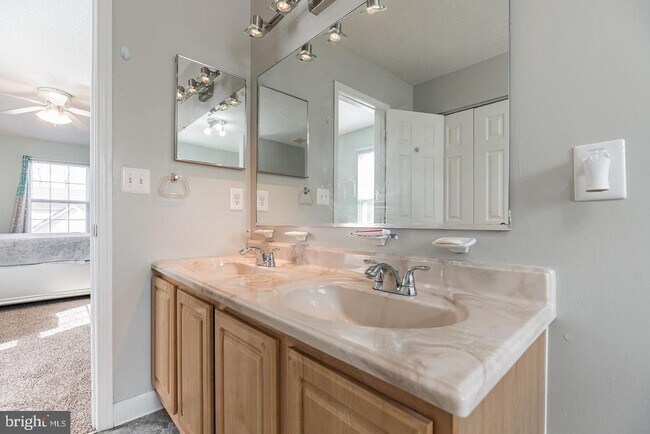 Building Photo - 10324 Cassidy Ct