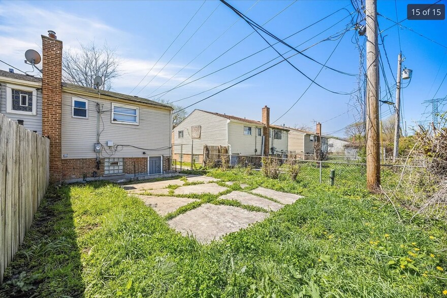 Building Photo - 13313 S Eberhart Ave