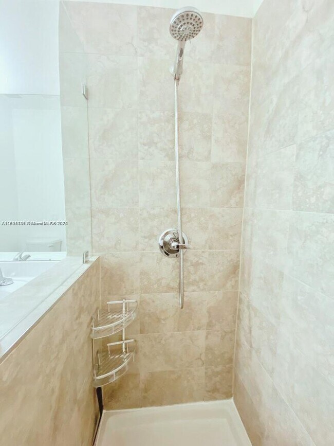 Building Photo - 290 NW 109th Ave