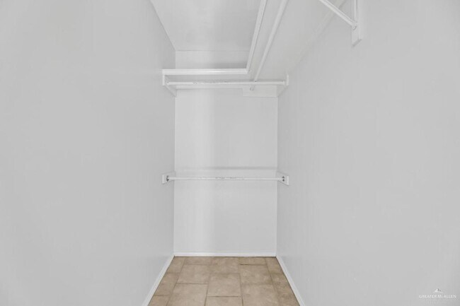 Building Photo - 12 Agua Fina Ave
