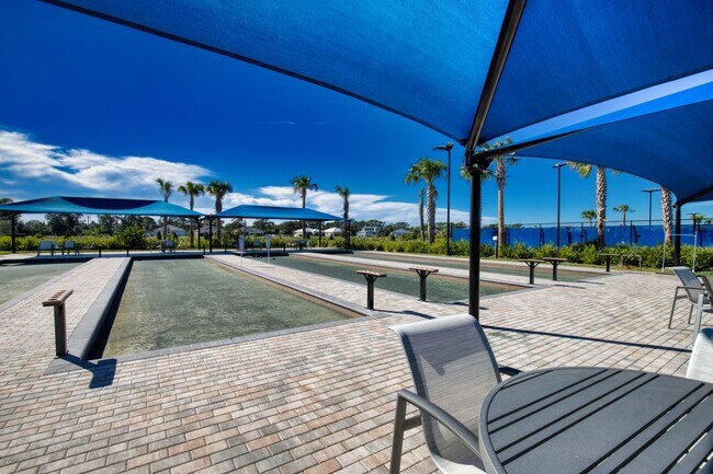 Building Photo - Annual Attached Villa in The Talon Preserve on Palmer Ranch – Minutes from the new Sarasota Memor...