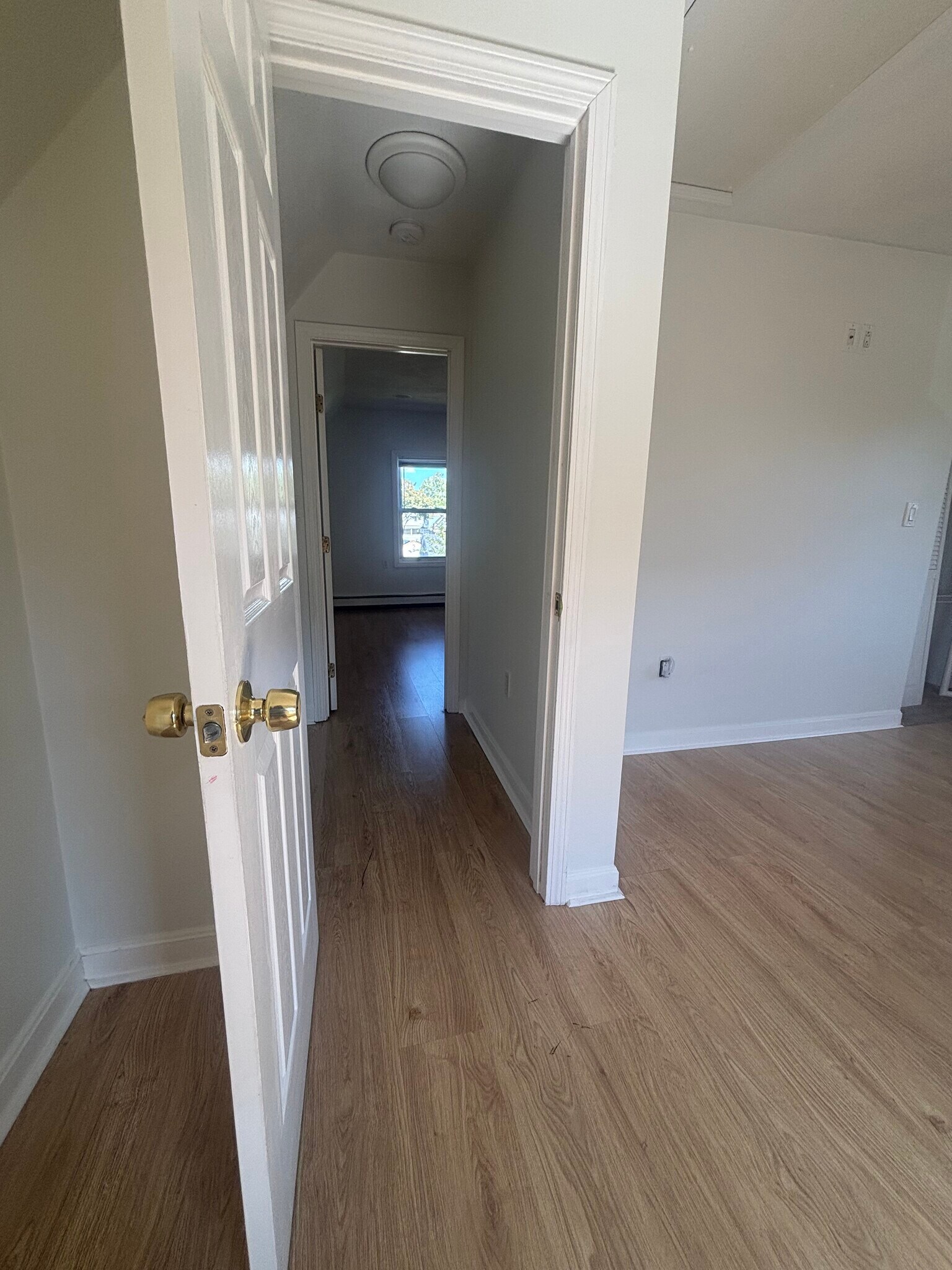 Building Photo - 33 Appleton St