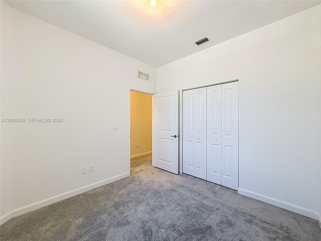 Building Photo - 4607 Hollister Ave