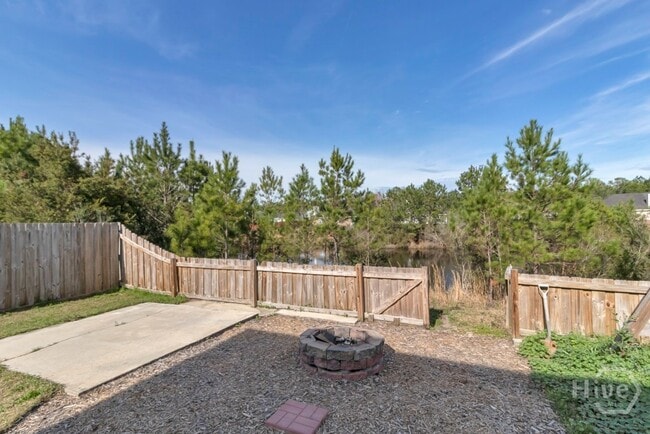 Building Photo - 26 Bostwick Dr