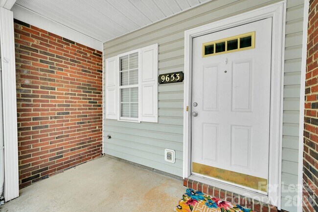 Building Photo - 9653 Terrier Way