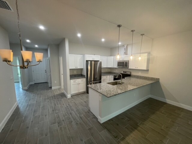 Building Photo - 24473 Zephyr Ct