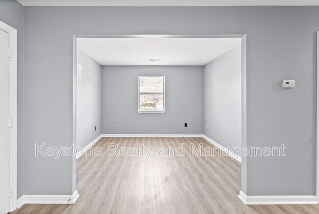 Building Photo - 1937 High St