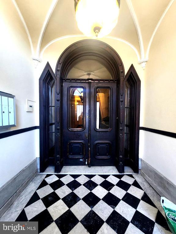 Building Photo - 1210 S Broad St