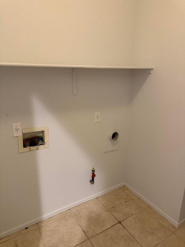 Building Photo - 47780 Sumac St