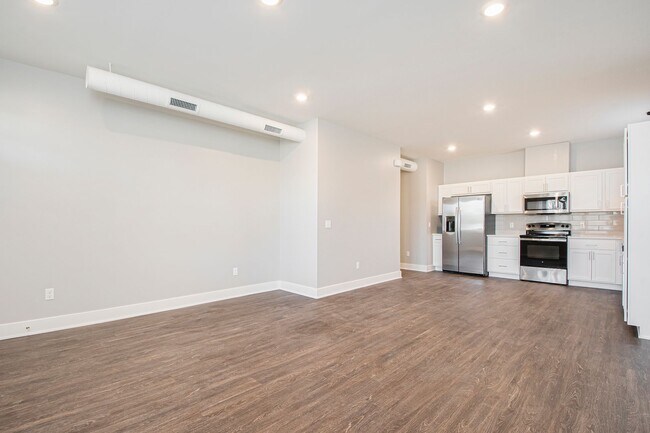 Building Photo - Two Bedroom | Two Bath in Ada, MI