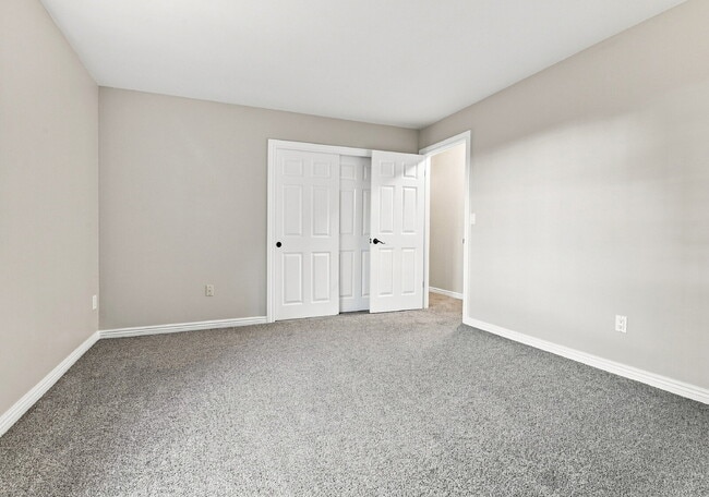 Building Photo - $2,645.95, 4-bed, 2.5-bath located in Centennial with a fenced backyard.
