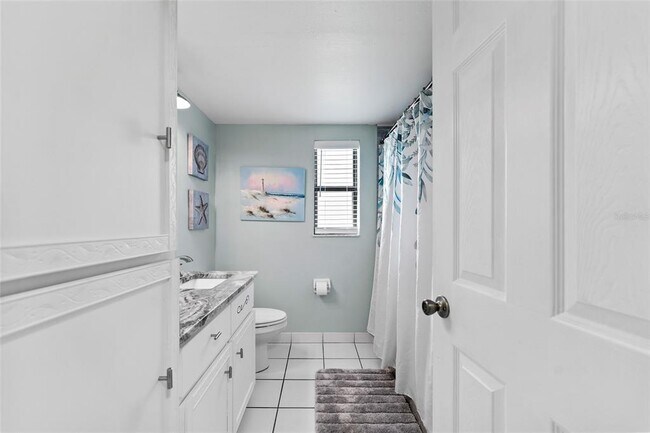 Building Photo - 2571 Cyprus Dr