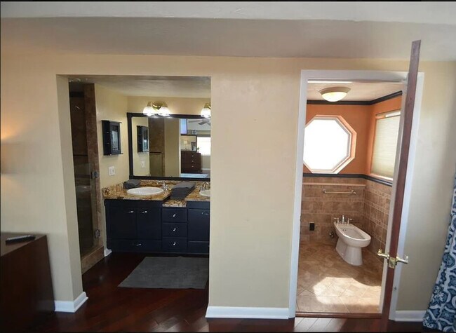 Building Photo - 62 Moody Dr