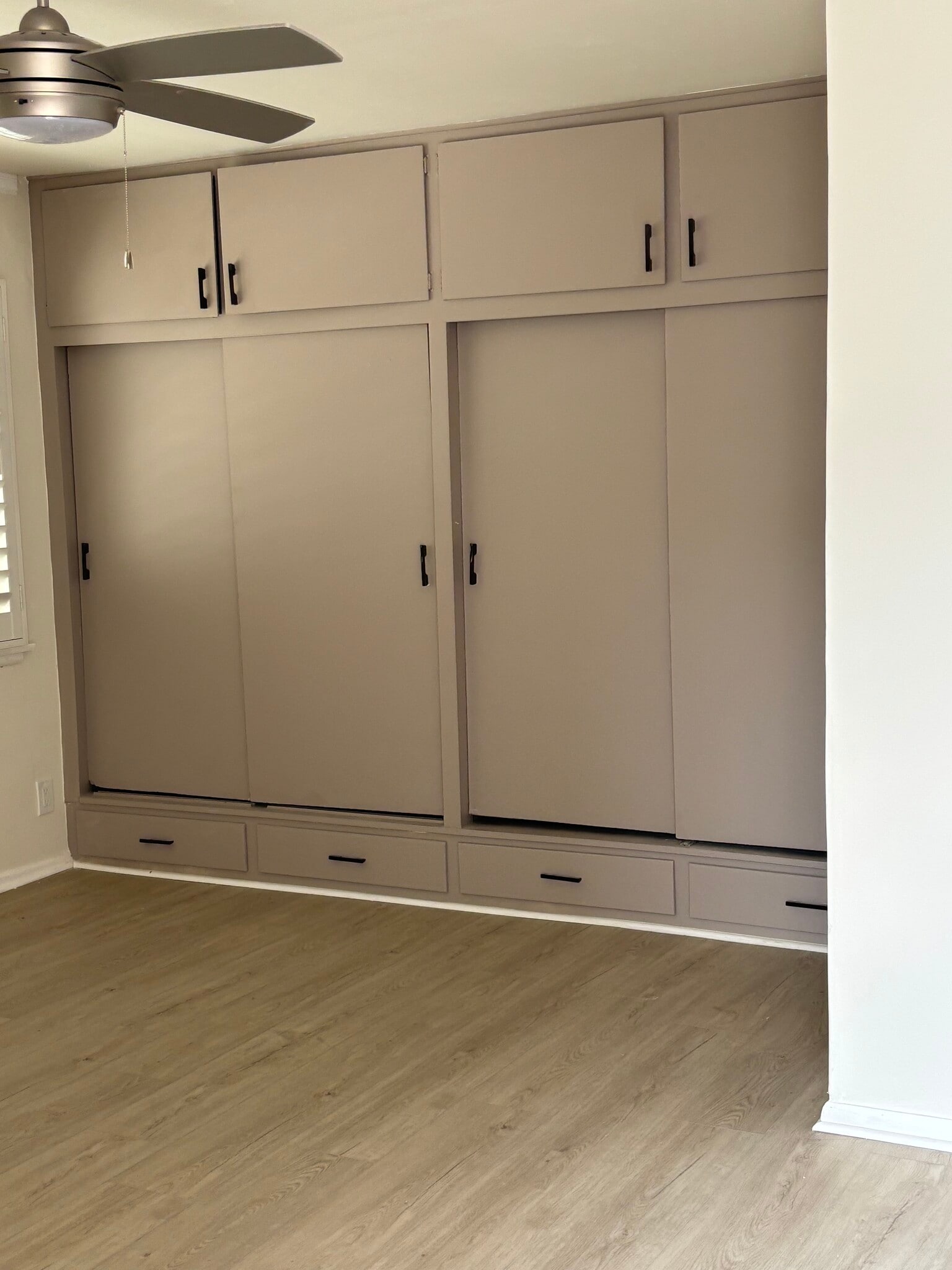All bedrooms have double closets - 2206 W 75th St