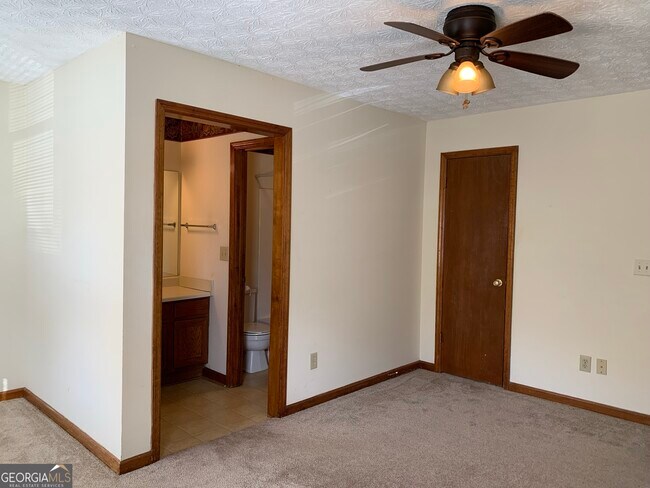 Building Photo - 1103 Booth Ct SW
