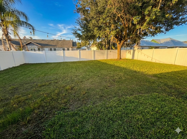 Building Photo - 6233 Desert Peace Ave