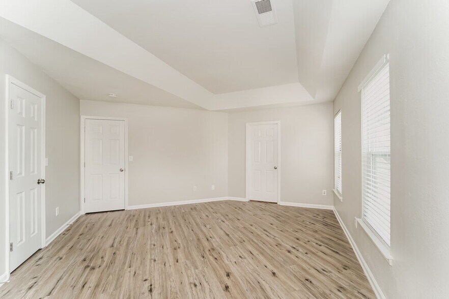 Building Photo - 1733 Josie St