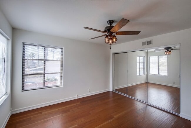 Building Photo - 4545 Arizona St