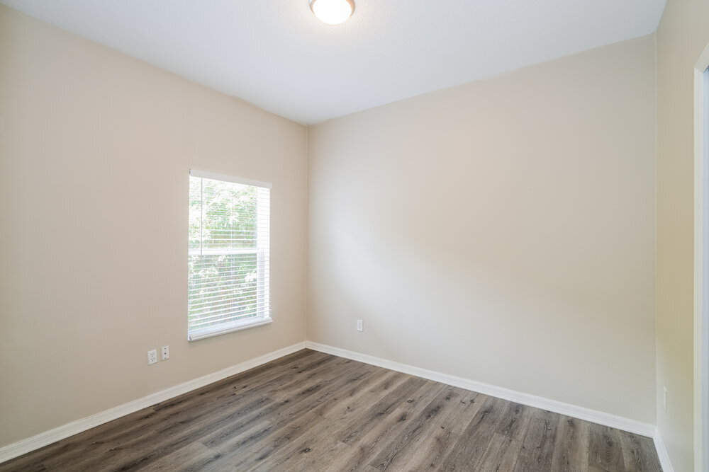Building Photo - 748 Star Pointe Dr