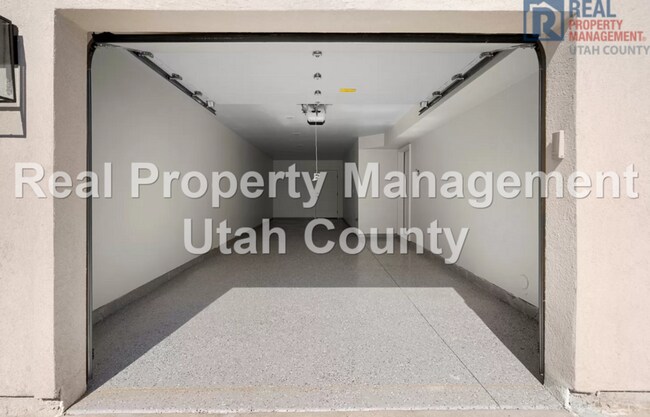 Building Photo - 367 S 610 E