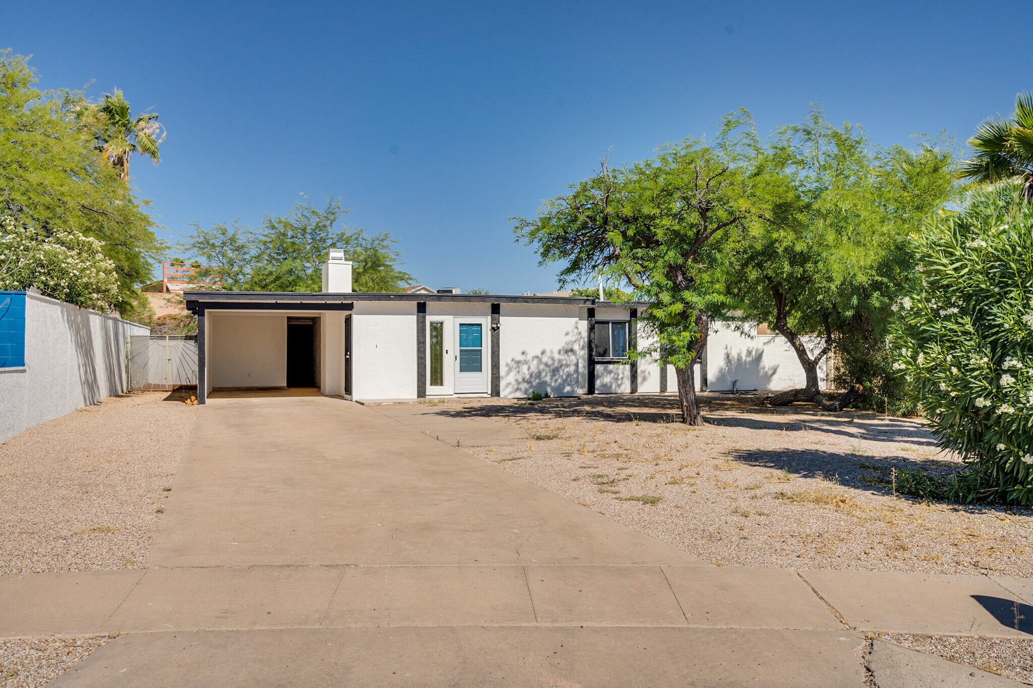 Penty of parking - 9870 E Celeste Dr