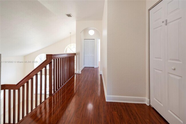 Building Photo - 5458 SW 195th Terrace