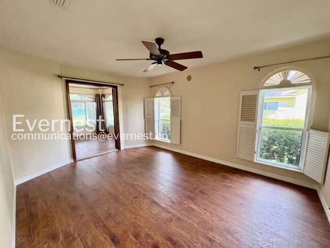 Building Photo - Spacious Living with Pool & Fitness Center Access | Available Now!