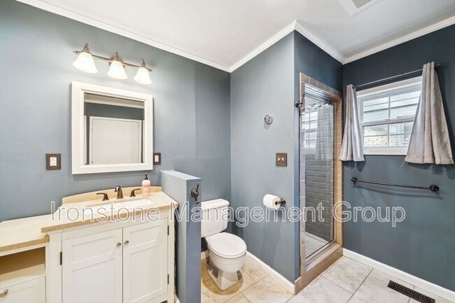 Building Photo - 1414 S Sandusky Ave