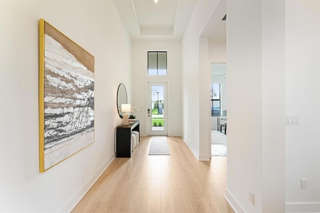 Building Photo - 13621 Le Christine Dr