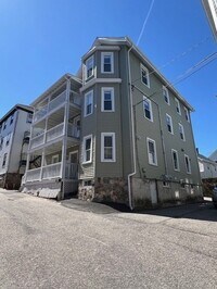 Building Photo - 8 White Ave