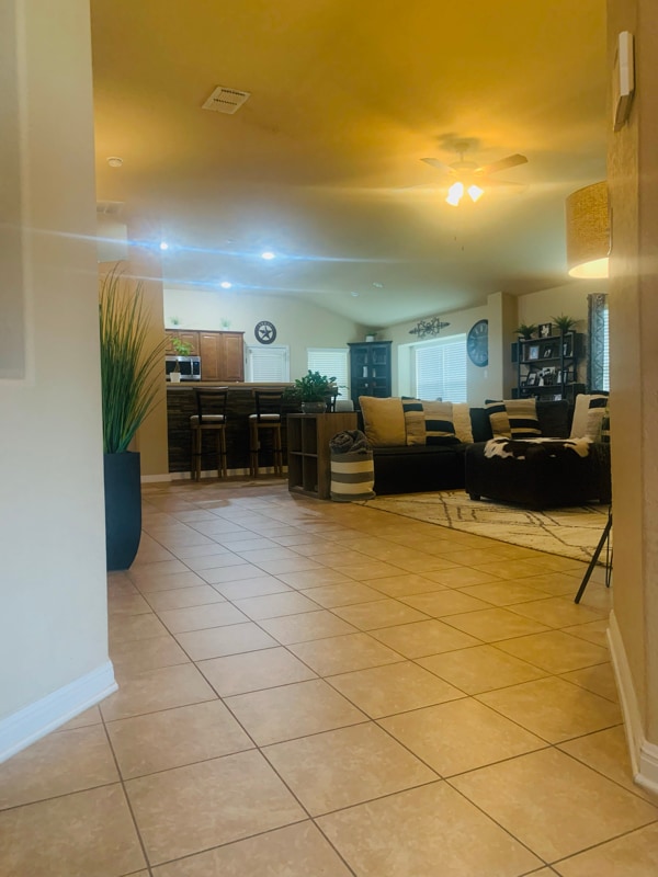 Building Photo - 8411 White Mulberry