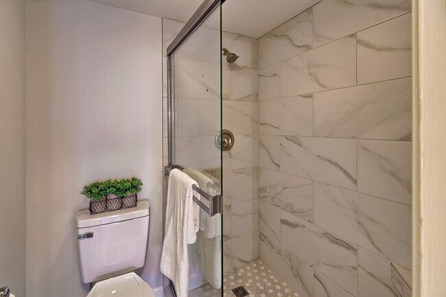 Building Photo - Modern Luxury Condo in Middleborough – Rec...