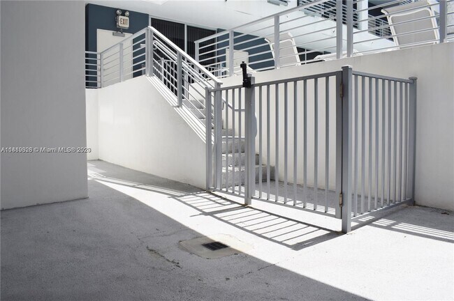 Building Photo - 3339 Virginia St