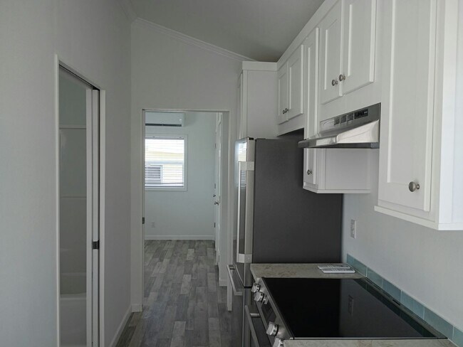 Building Photo - 41 Betty Dr