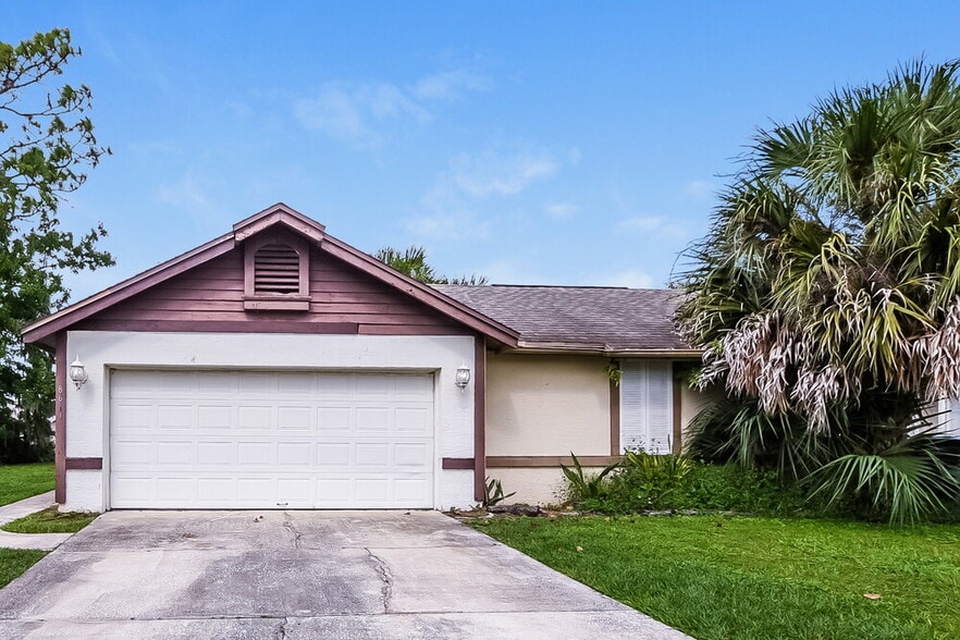 Primary Photo - 8611 Drayton Ct