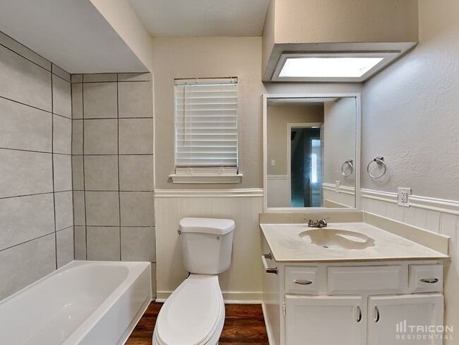 Building Photo - 22822 Brafferton Ln